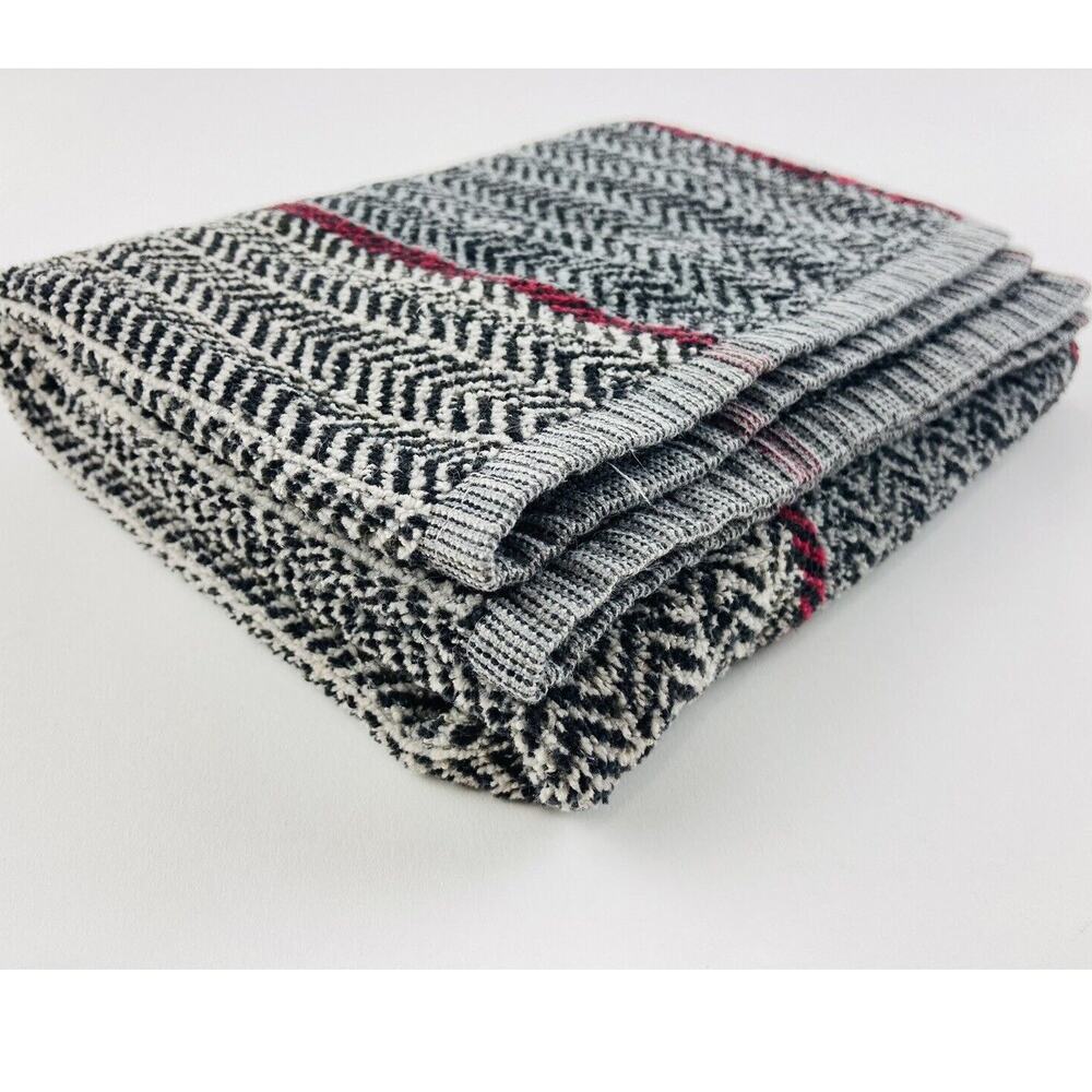 1 Cecil Saydah Hand towel 1970s Black Red Grey European Collection Cotton Arrows - Picture 2 of 6